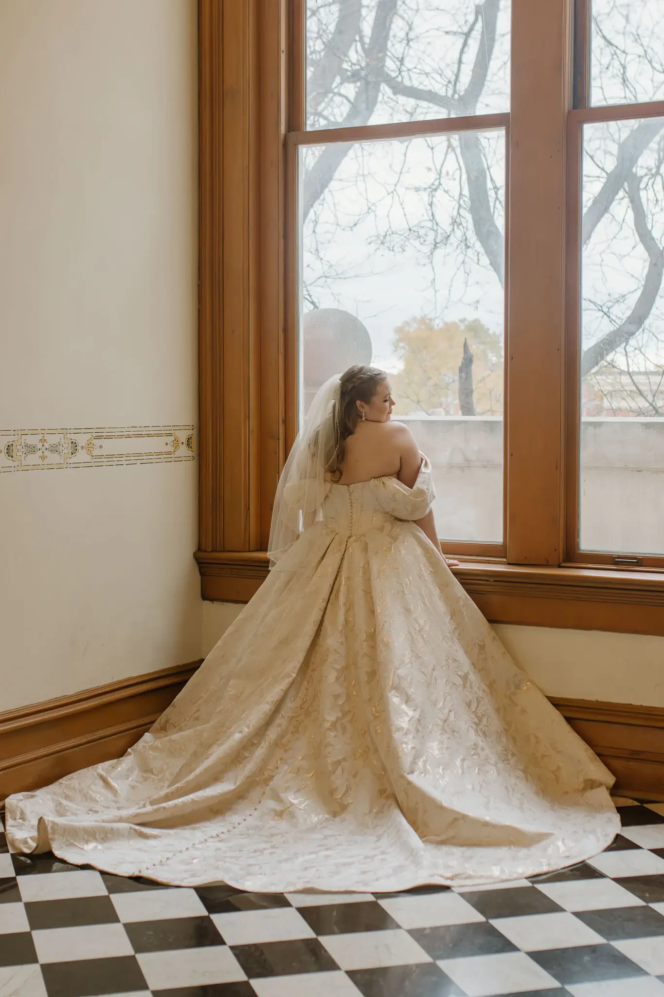 madison and paul vela wedding photo