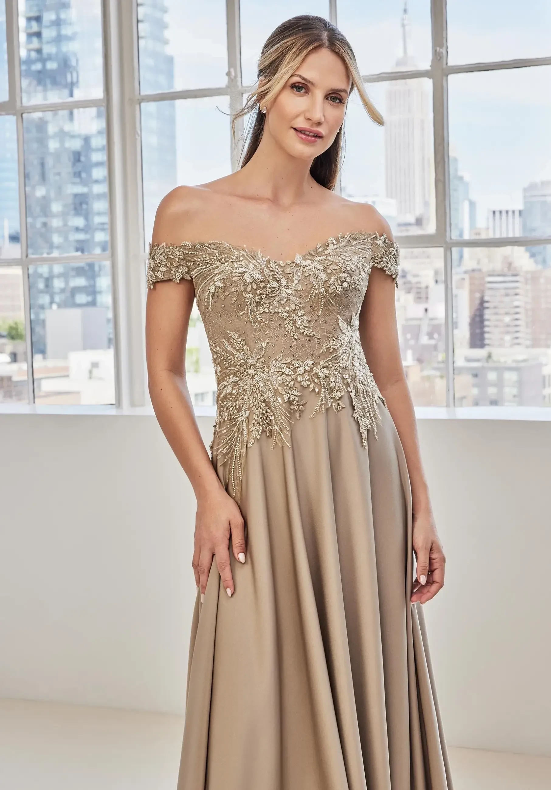 Elegant Evening Gowns for Every Occasion: A Guide to Choosing the Perfect Look Image