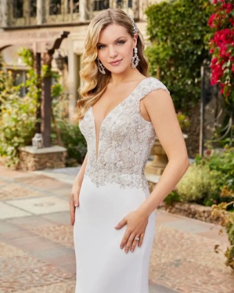 Style 2403 #2 thumbnail
