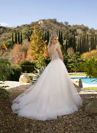 Style 2374 #3 thumbnail