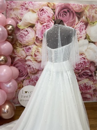 Style 73501 #5 Ivory/Honey thumbnail