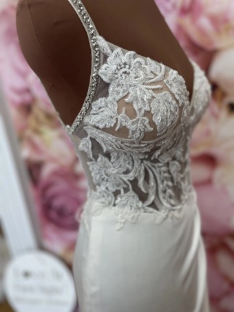 Style 7696 #2 Ivory/Honey thumbnail